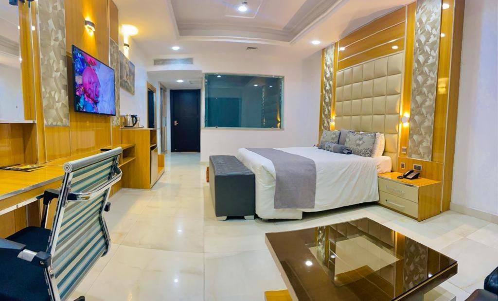 Caesar'S Luxury Hotel Lekki Exterior photo