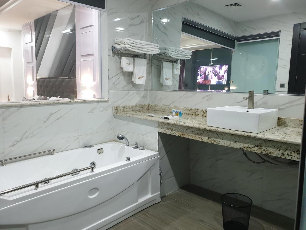 Caesar'S Luxury Hotel Lekki Exterior photo